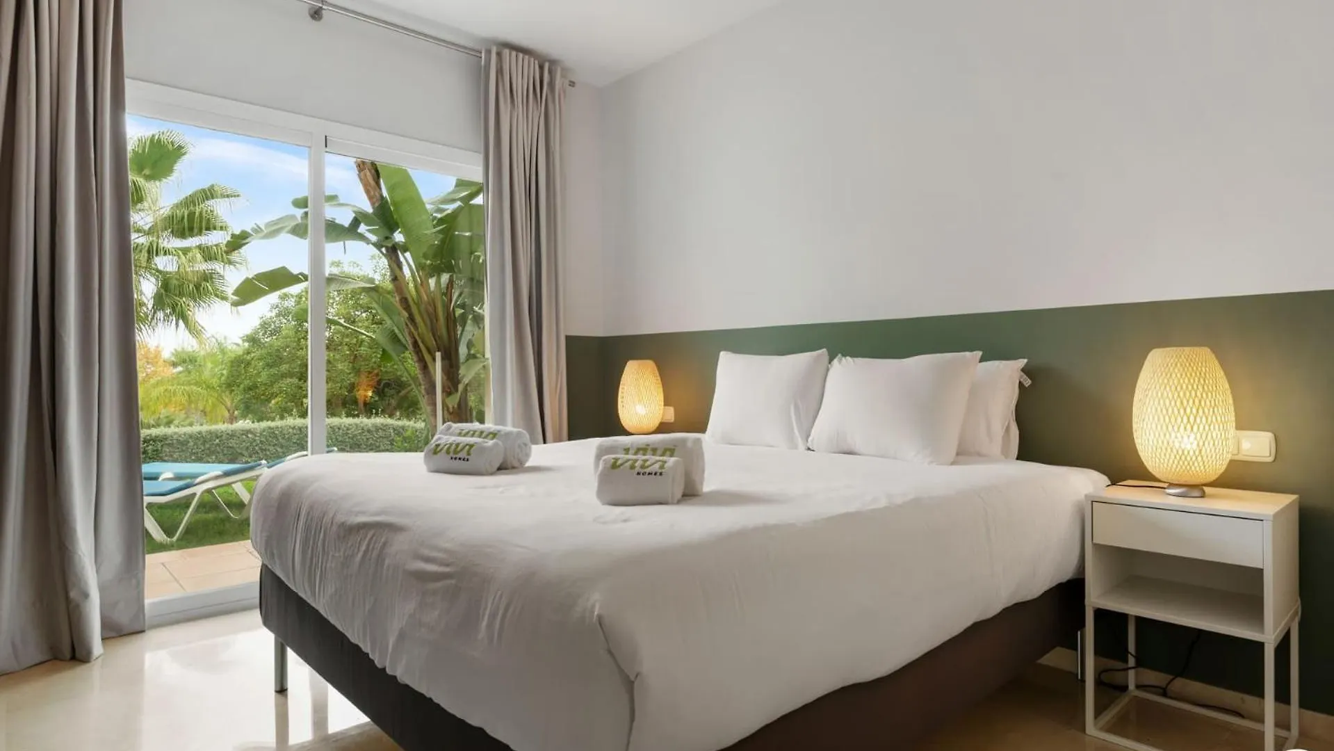Apartment Vivi Homes - Casa Sereno Pool, Terrace & Garden Estepona